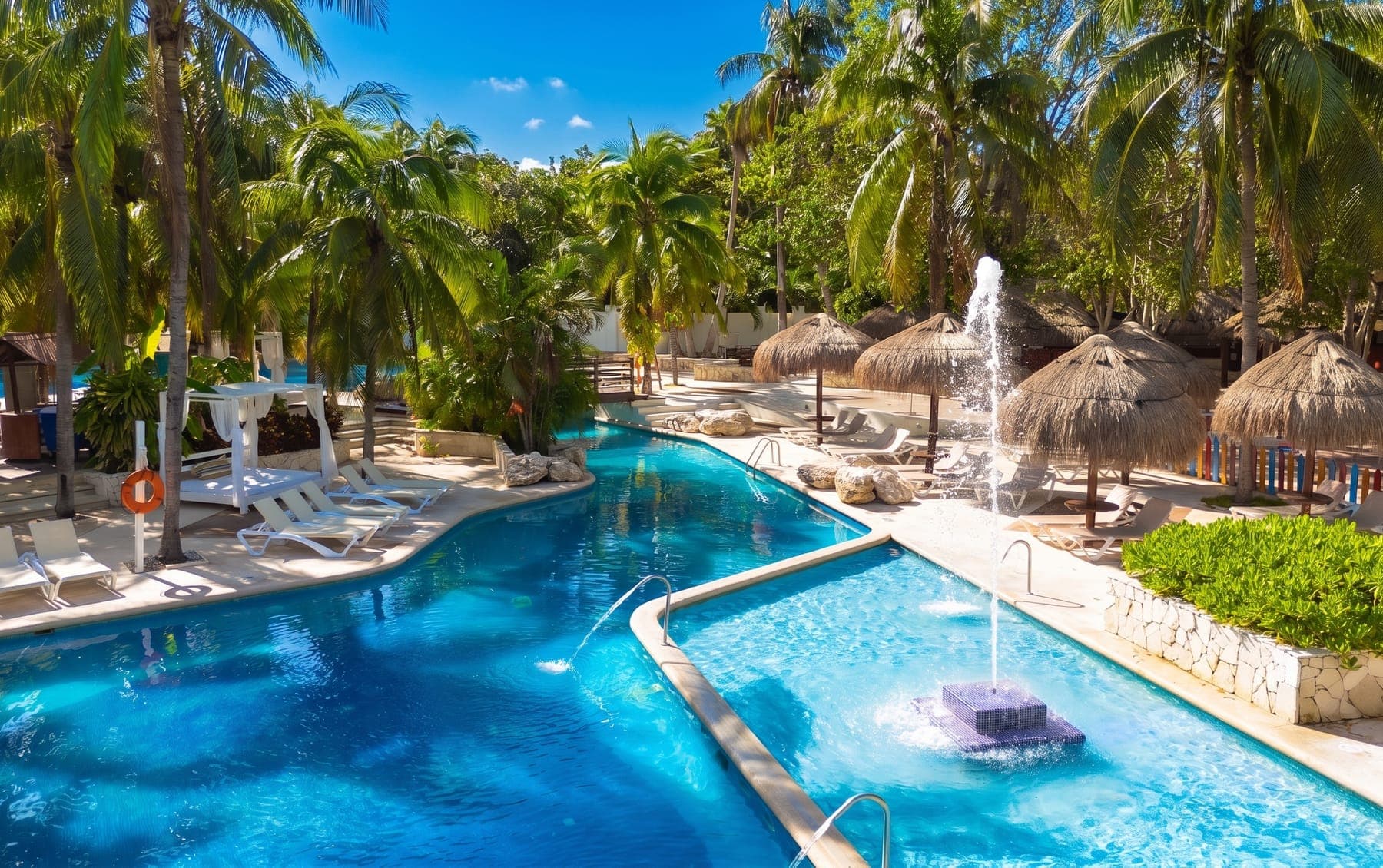 Piscina do The Sens Riviera (5)
